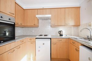 KITCHEN- click for photo gallery